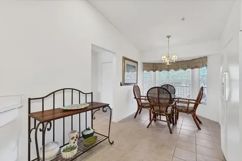 5240 Hyland Hills Avenue Sarasota FL 34241