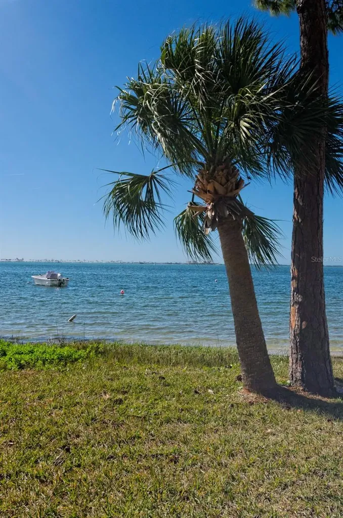 2700 Bayshore Boulevard Dunedin FL 34698