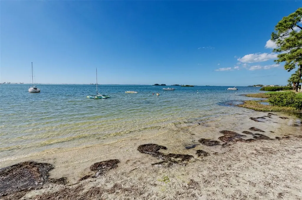 2700 Bayshore Boulevard Dunedin FL 34698