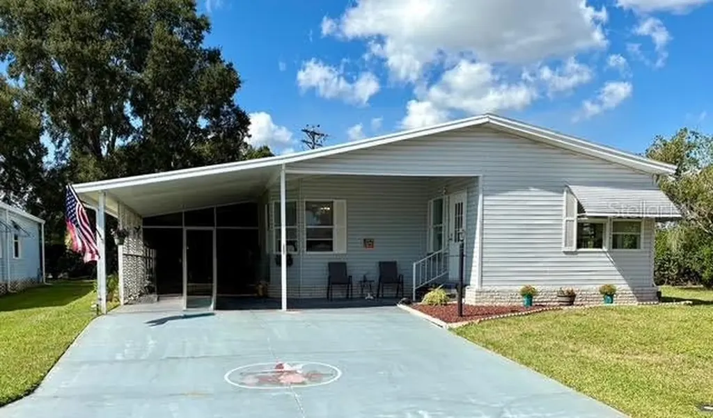 6239 Knotty Pine Drive SE Winter Haven FL 33884