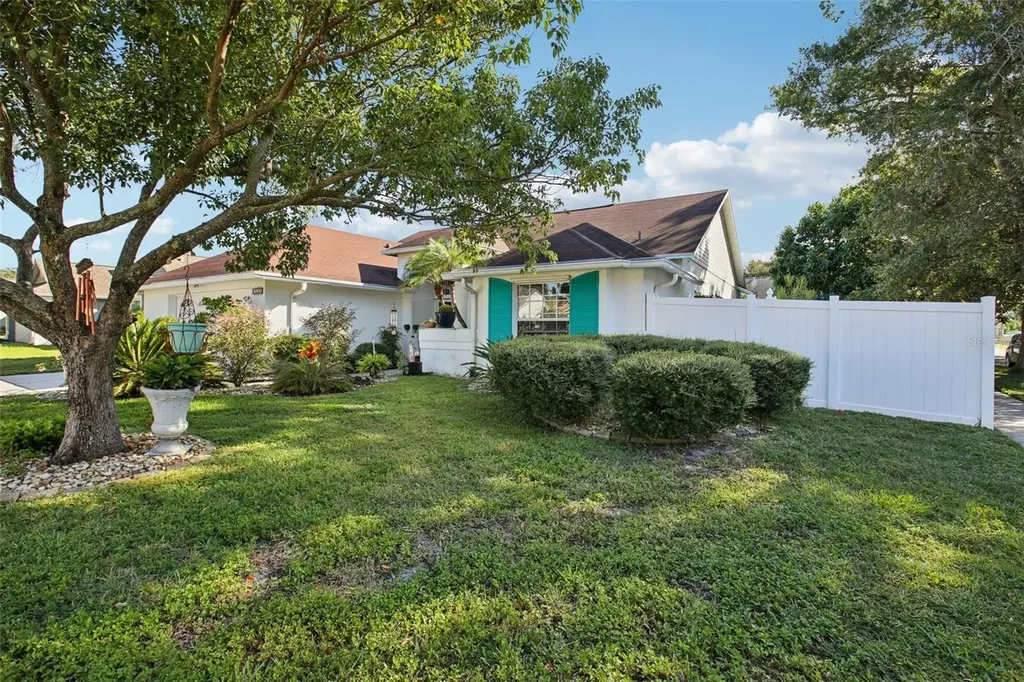 1424 Ridge Shore Drive Tarpon Springs FL 34689