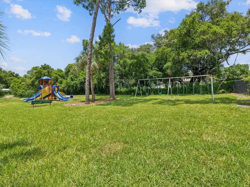 1424 Ridge Shore Drive Tarpon Springs FL 34689