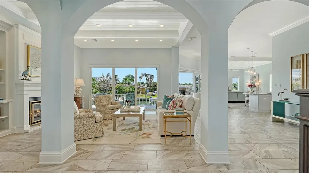 548 Hornblower Lane Longboat Key FL 34228