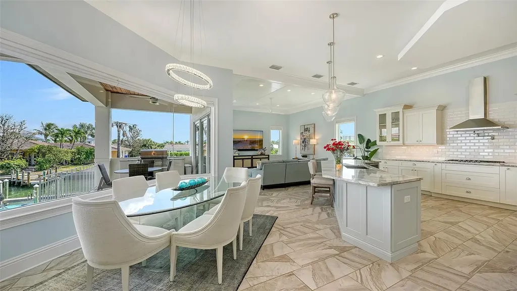 548 Hornblower Lane Longboat Key FL 34228