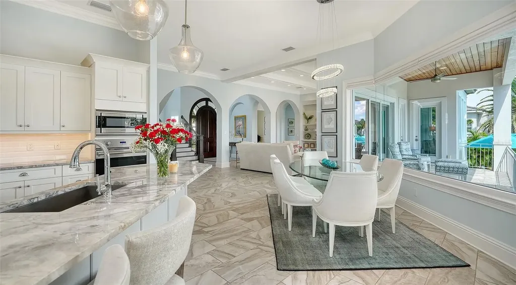 548 Hornblower Lane Longboat Key FL 34228