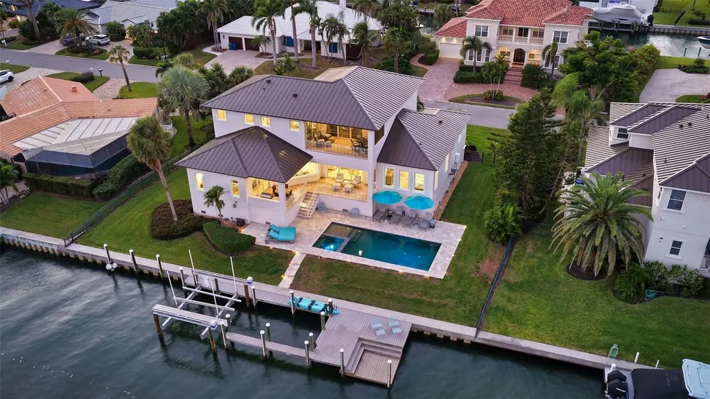 548 Hornblower Lane Longboat Key FL 34228