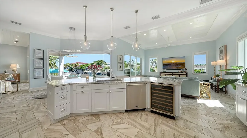 548 Hornblower Lane Longboat Key FL 34228