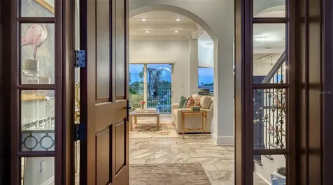 548 Hornblower Lane Longboat Key FL 34228