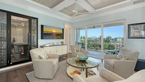 548 Hornblower Lane Longboat Key FL 34228