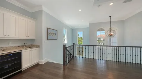 548 Hornblower Lane Longboat Key FL 34228