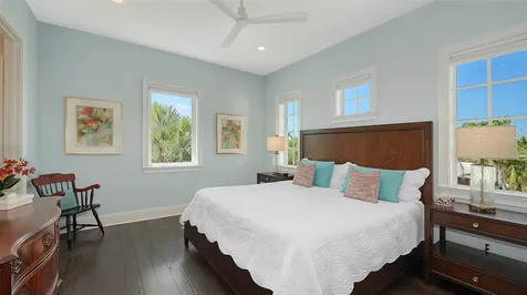 548 Hornblower Lane Longboat Key FL 34228