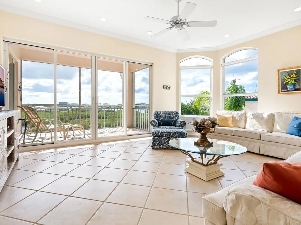 5440 Eagles Point Circle Sarasota FL 34231