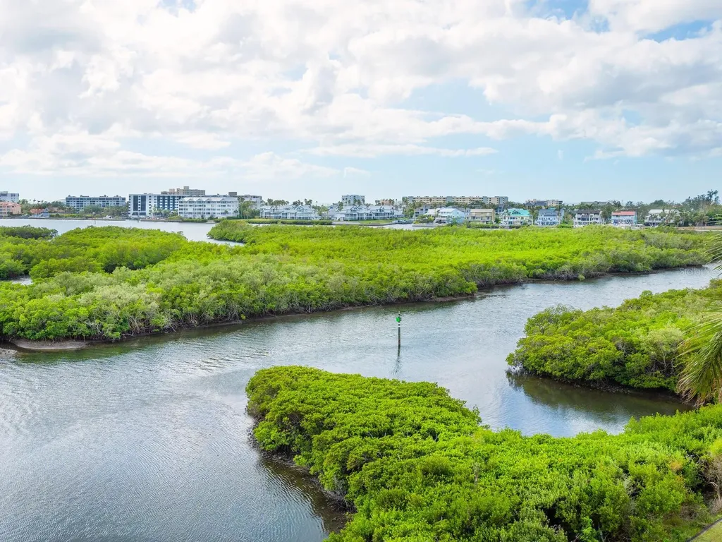 5440 Eagles Point Circle Sarasota FL 34231
