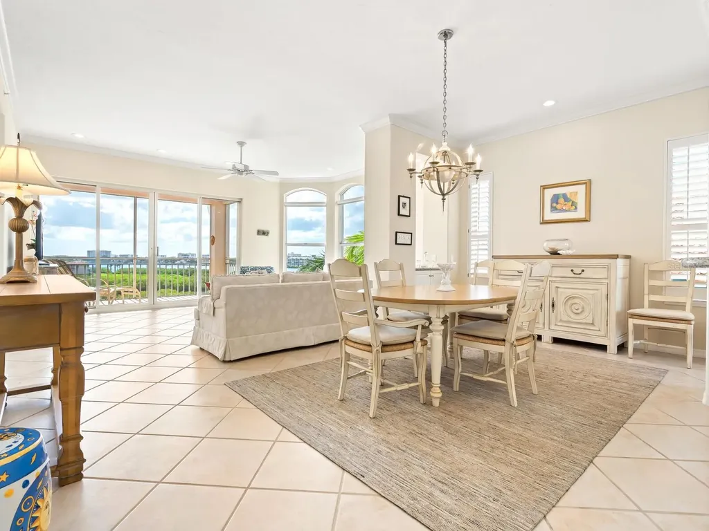 5440 Eagles Point Circle Sarasota FL 34231