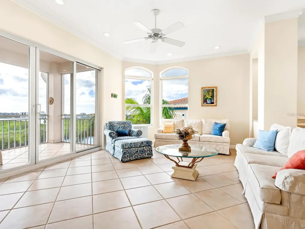 5440 Eagles Point Circle Sarasota FL 34231