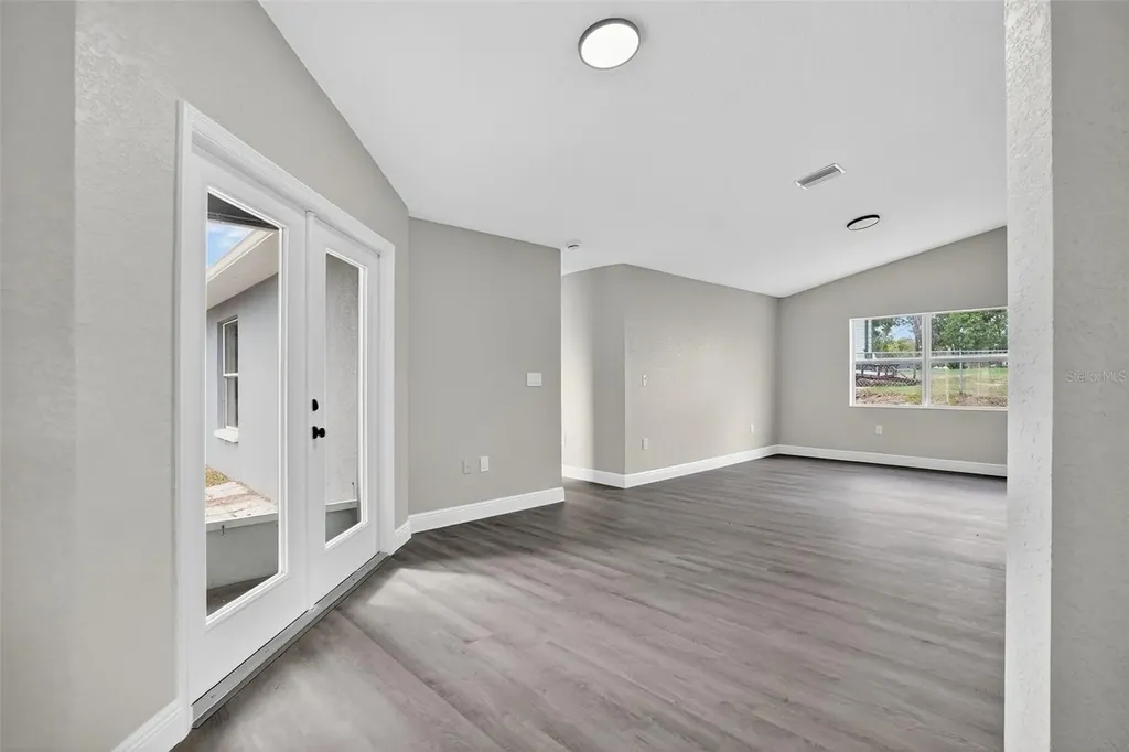 10294 Desert Sparrow Avenue Weeki Wachee FL 34613
