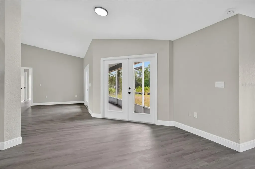 10294 Desert Sparrow Avenue Weeki Wachee FL 34613