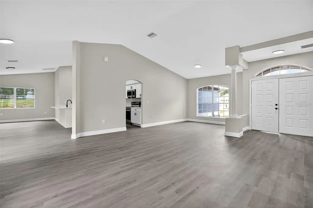 10294 Desert Sparrow Avenue Weeki Wachee FL 34613