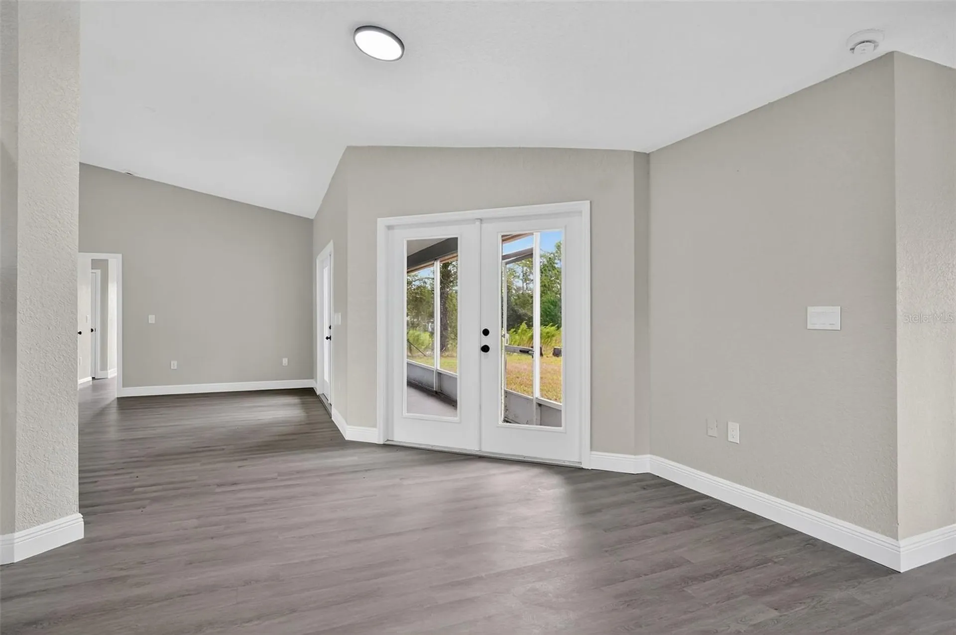 10294 Desert Sparrow Avenue Weeki Wachee FL 34613