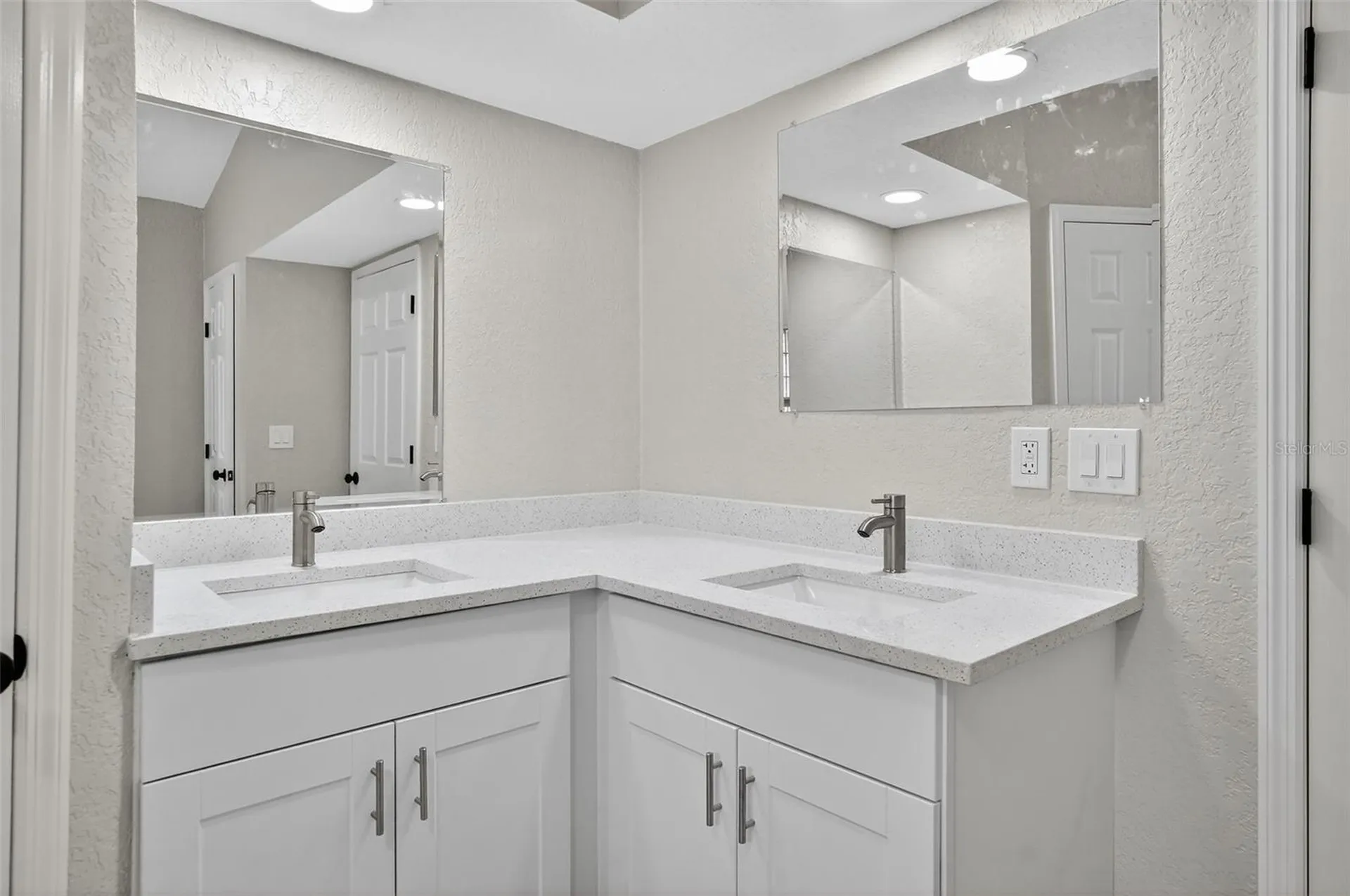 10294 Desert Sparrow Avenue Weeki Wachee FL 34613