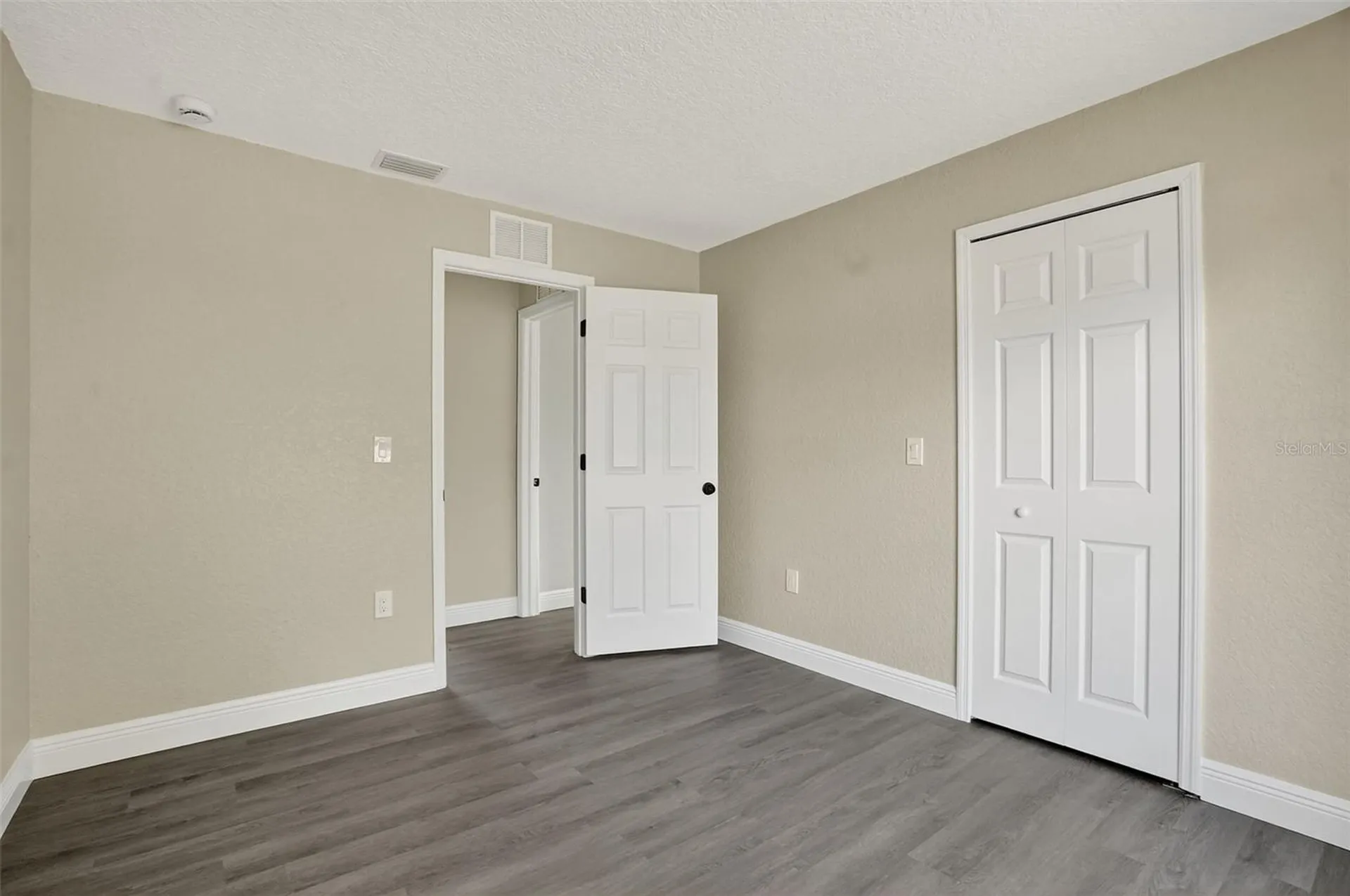 10294 Desert Sparrow Avenue Weeki Wachee FL 34613