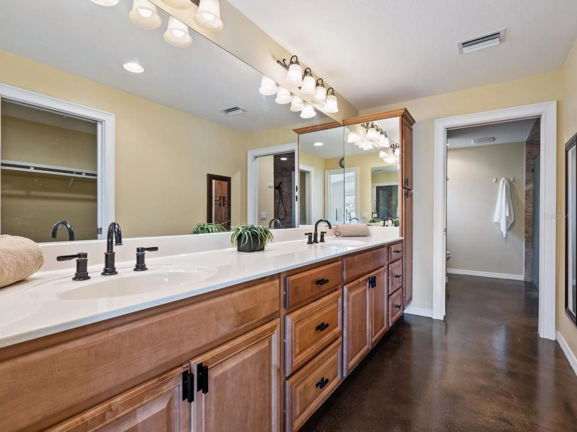 1248 Northport Drive Sarasota FL 34242