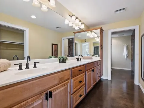 1248 Northport Drive Sarasota FL 34242