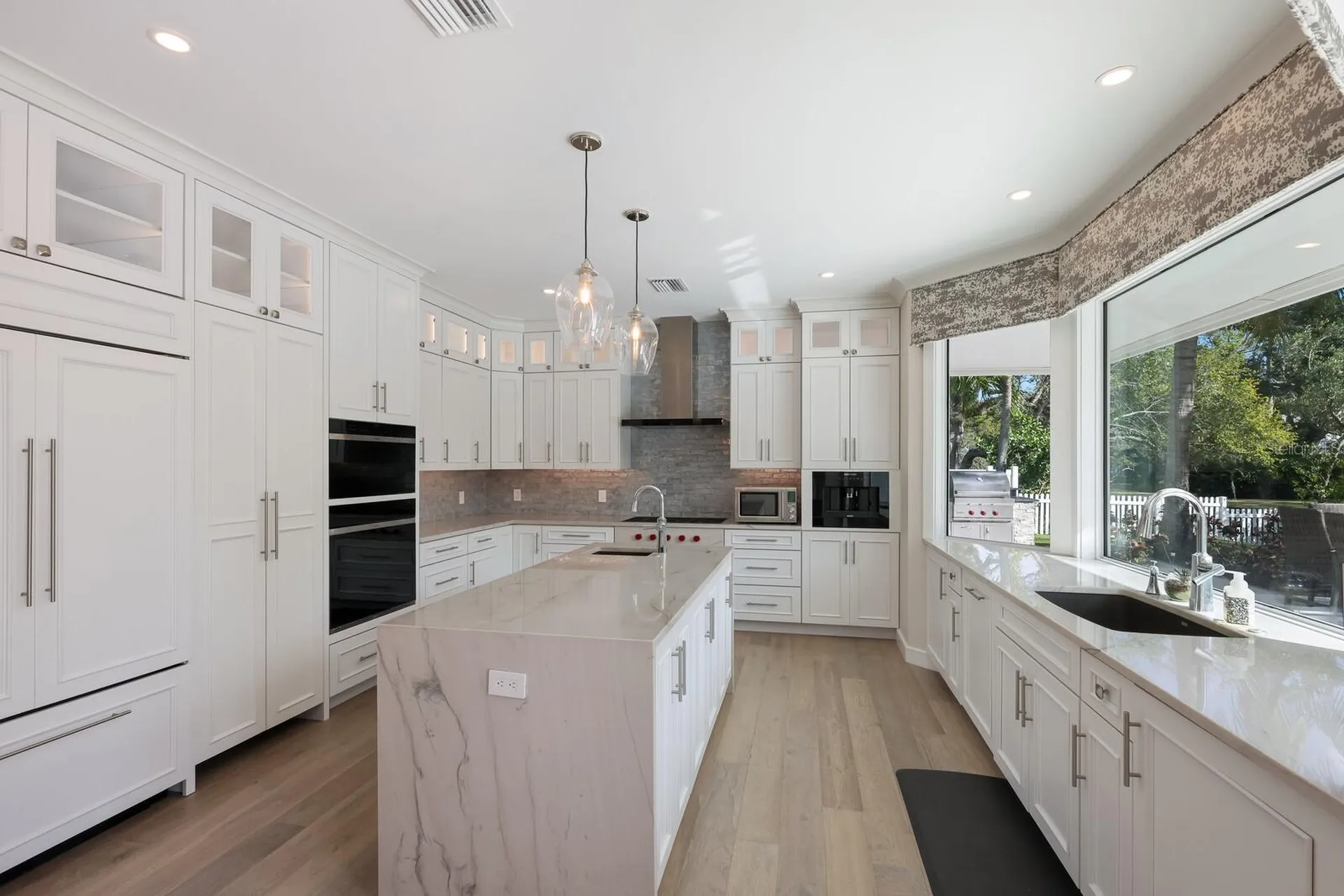 1253 N Basin Lane Sarasota FL 34242