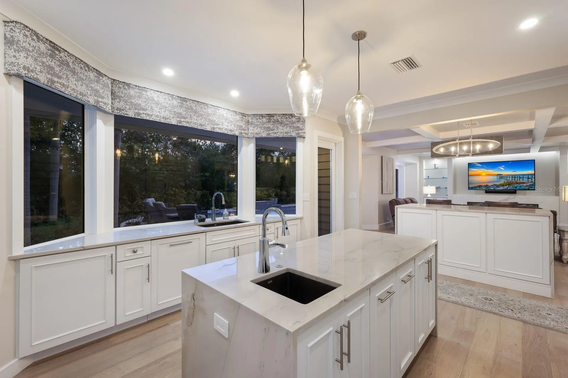 1253 N Basin Lane Sarasota FL 34242