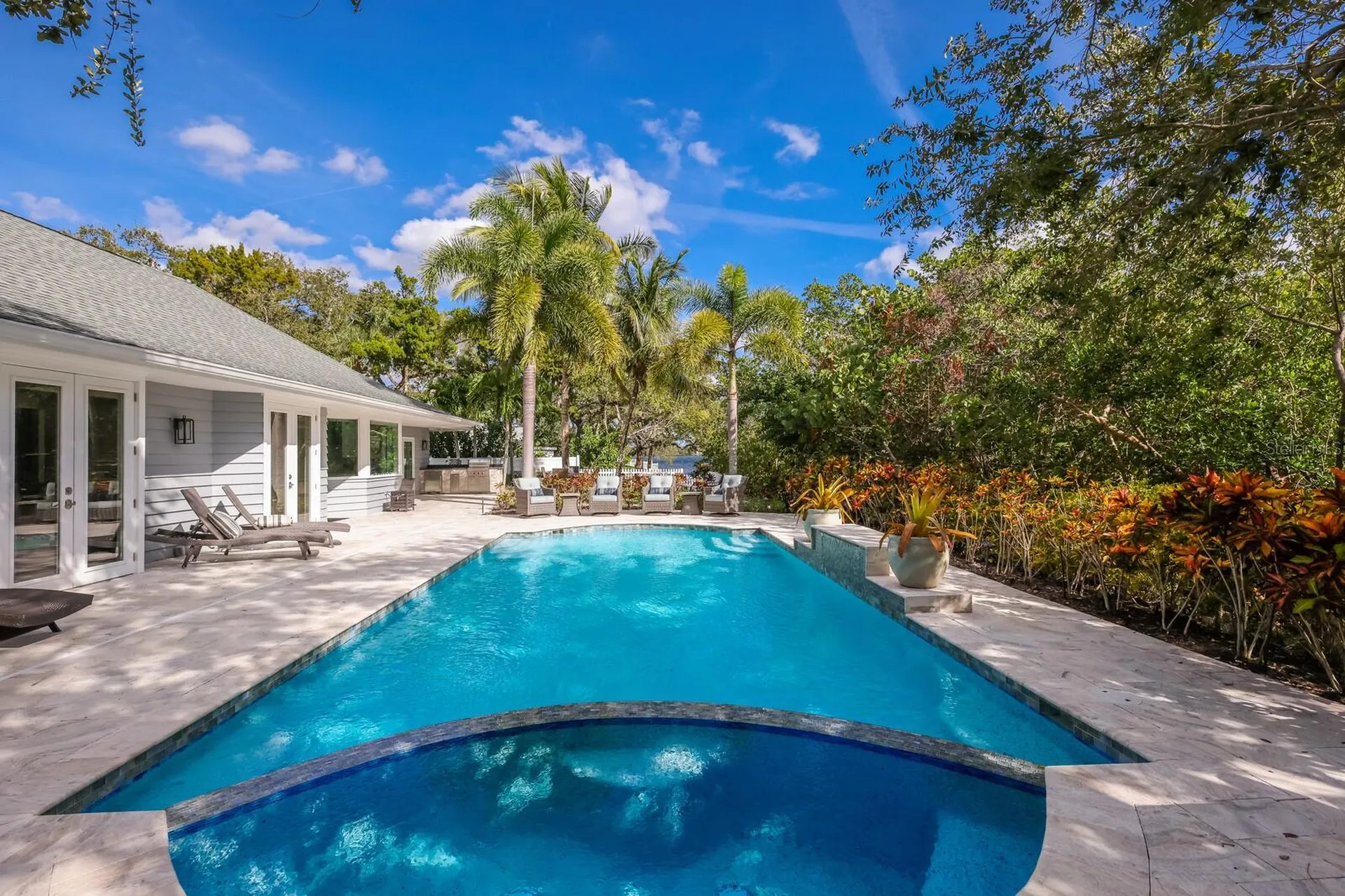 1253 N Basin Lane Sarasota FL 34242