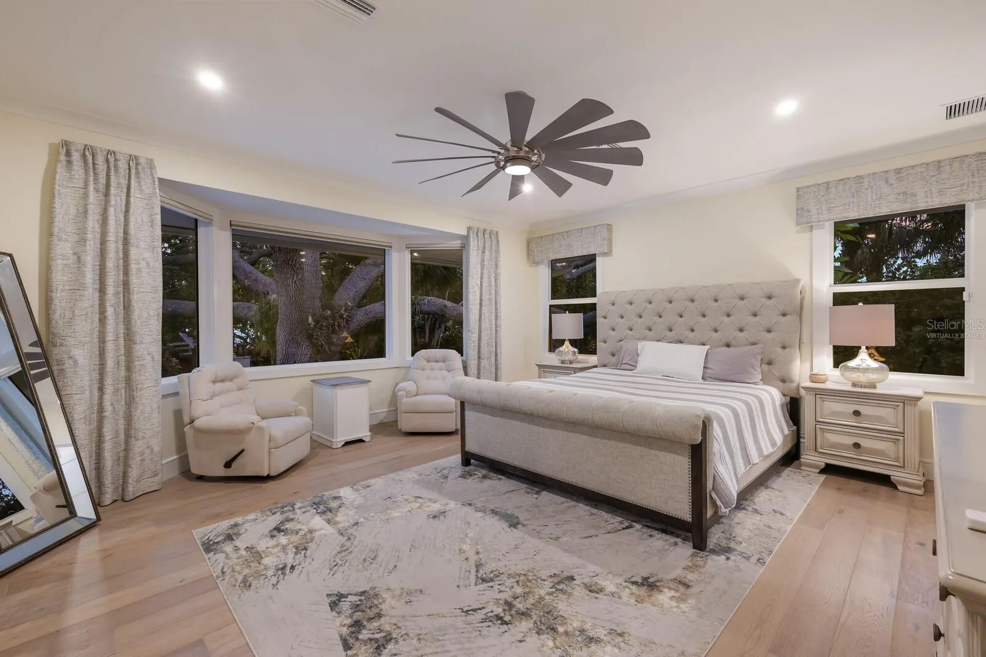 1253 N Basin Lane Sarasota FL 34242