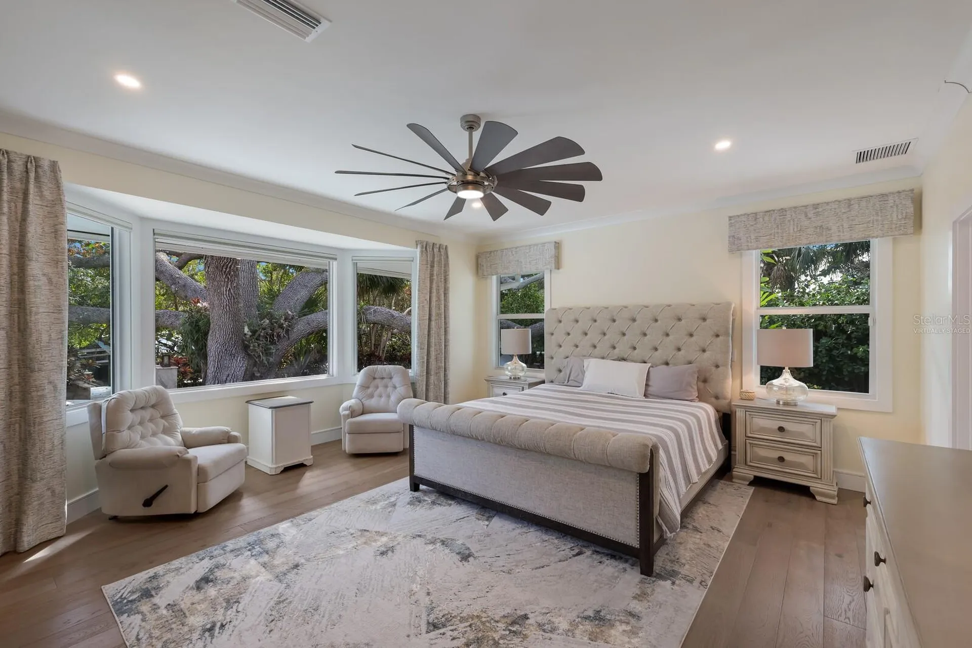 1253 N Basin Lane Sarasota FL 34242