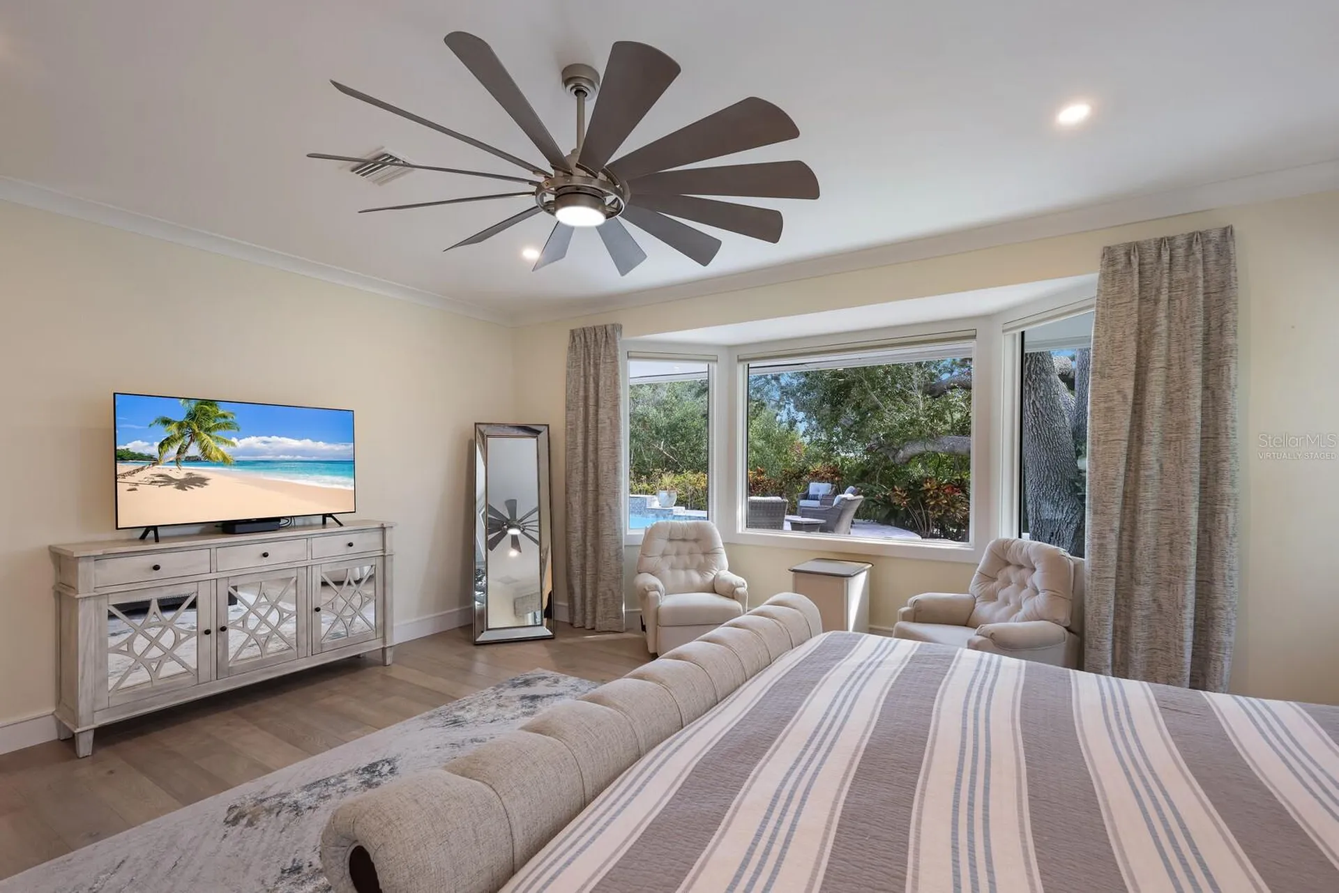 1253 N Basin Lane Sarasota FL 34242