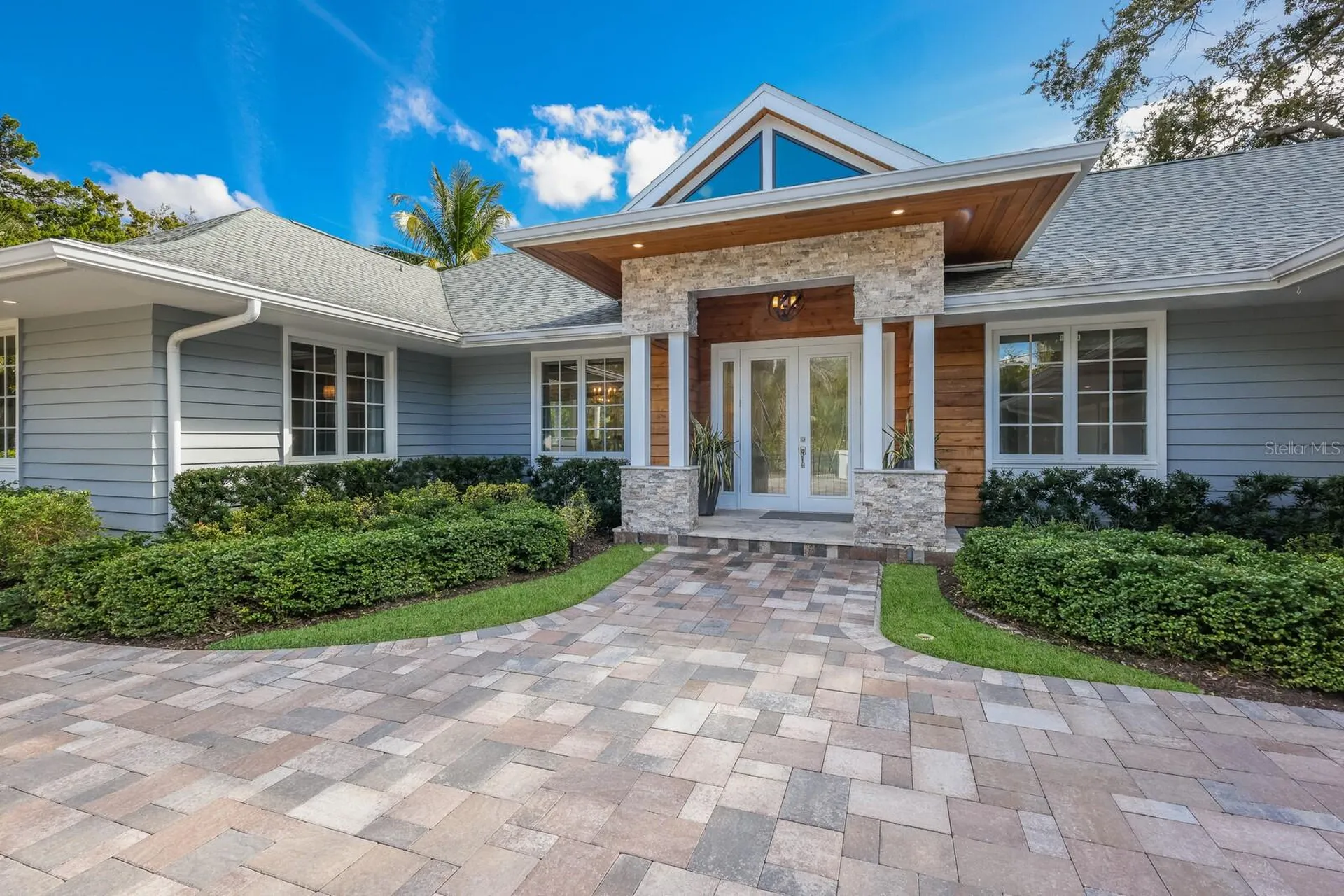 1253 N Basin Lane Sarasota FL 34242
