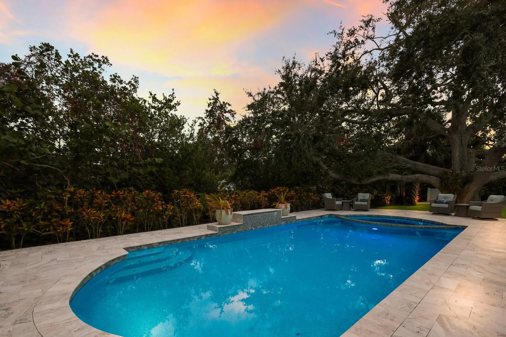 1253 N Basin Lane Sarasota FL 34242