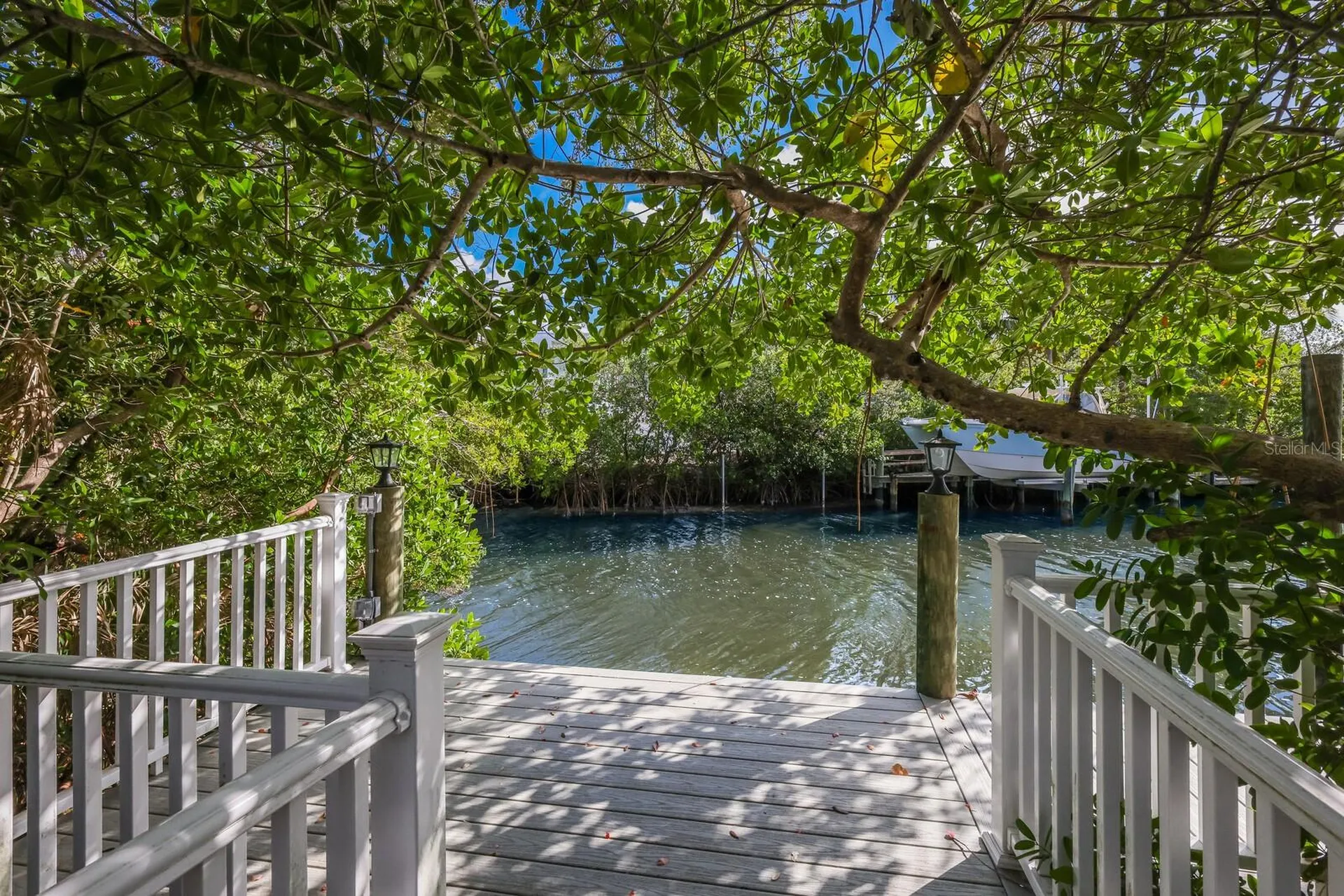 1253 N Basin Lane Sarasota FL 34242