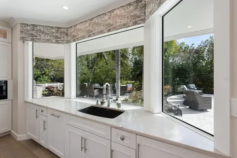 1253 N Basin Lane Sarasota FL 34242