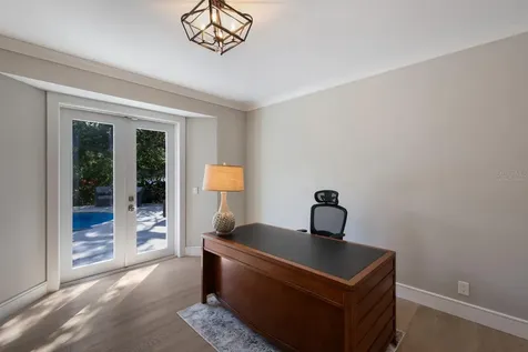 1253 N Basin Lane Sarasota FL 34242