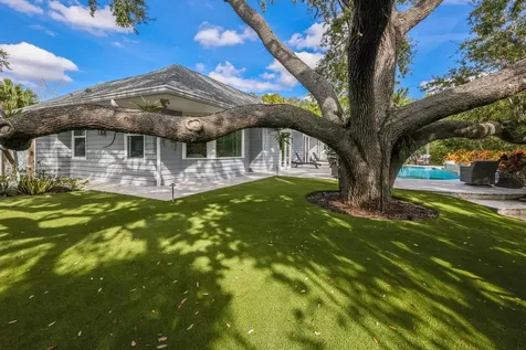 1253 N Basin Lane Sarasota FL 34242