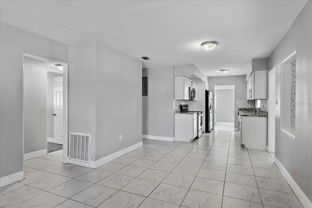3522 Price Avenue Orlando FL 32806