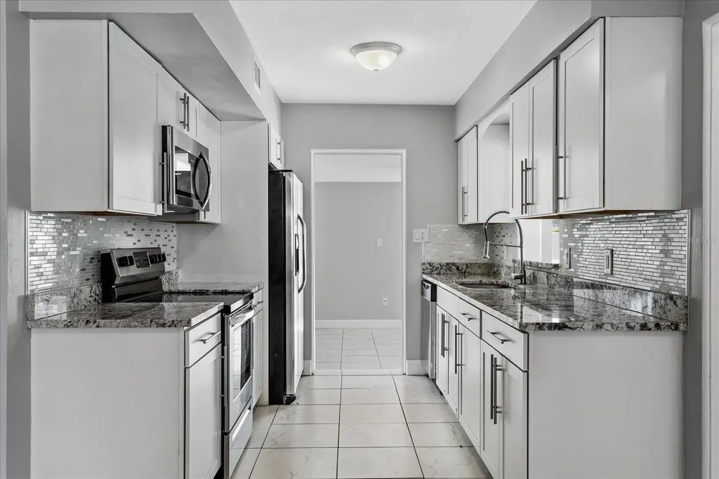 3522 Price Avenue Orlando FL 32806
