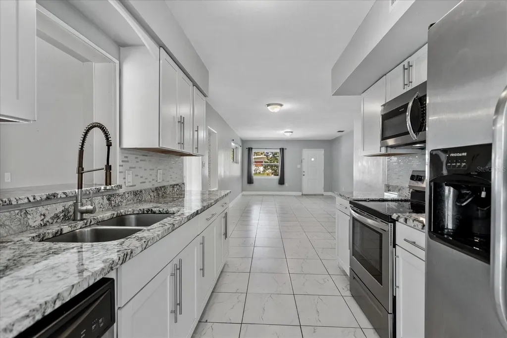3522 Price Avenue Orlando FL 32806
