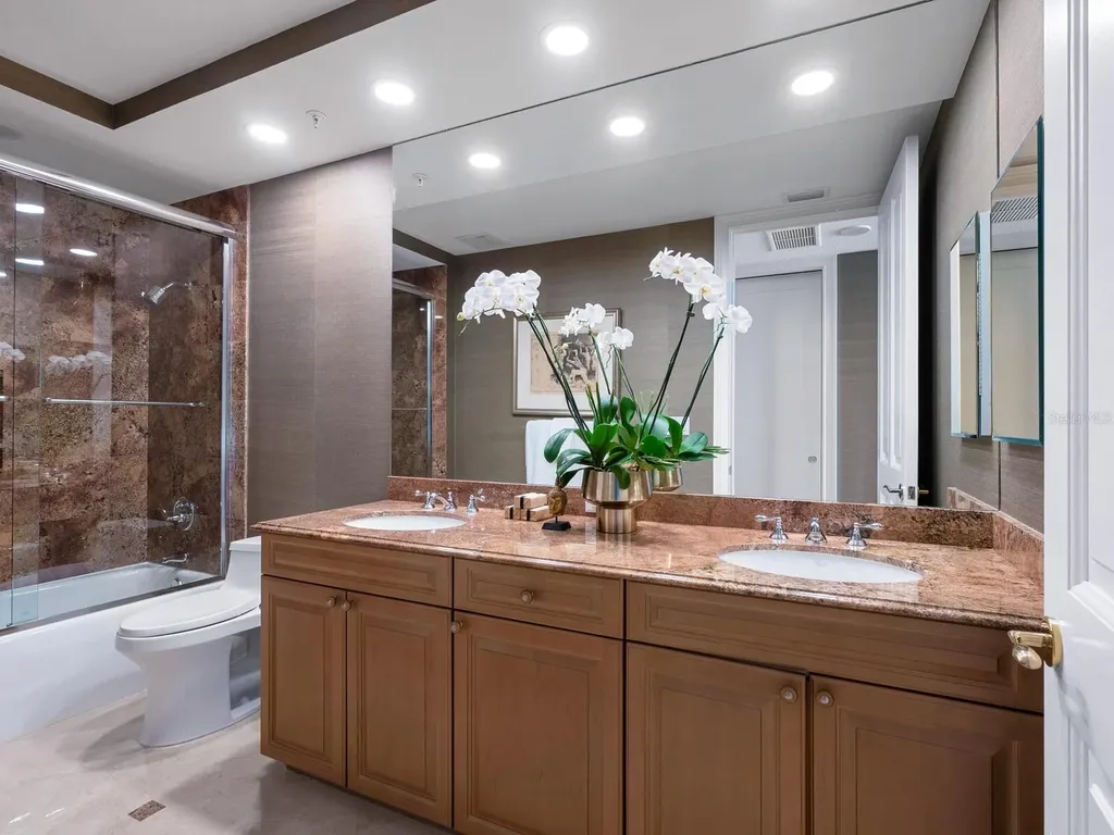 35 Watergate Drive Sarasota FL 34236