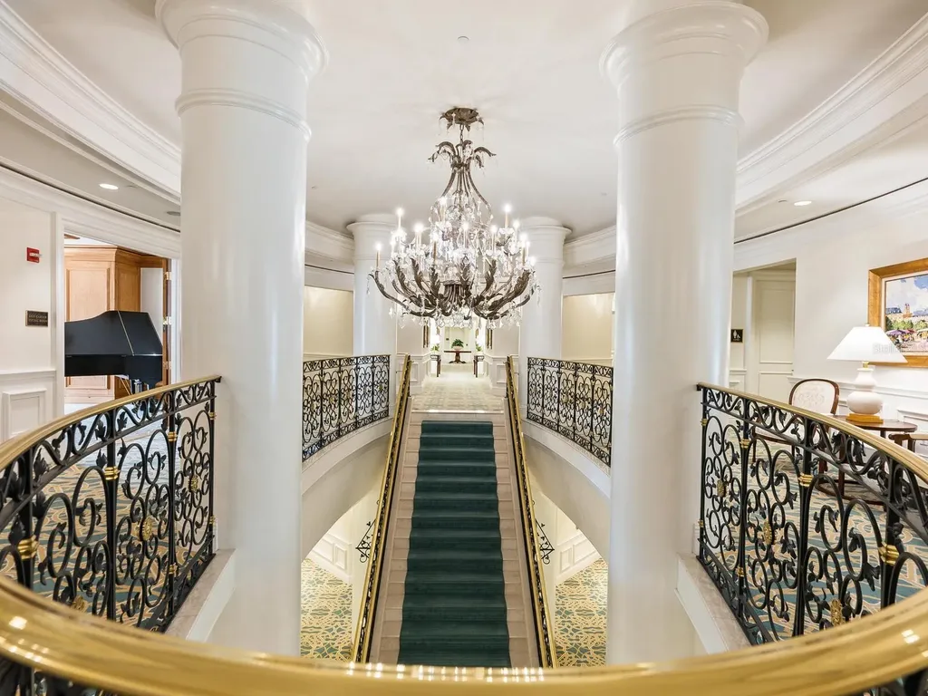 35 Watergate Drive Sarasota FL 34236