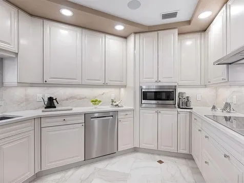 35 Watergate Drive Sarasota FL 34236