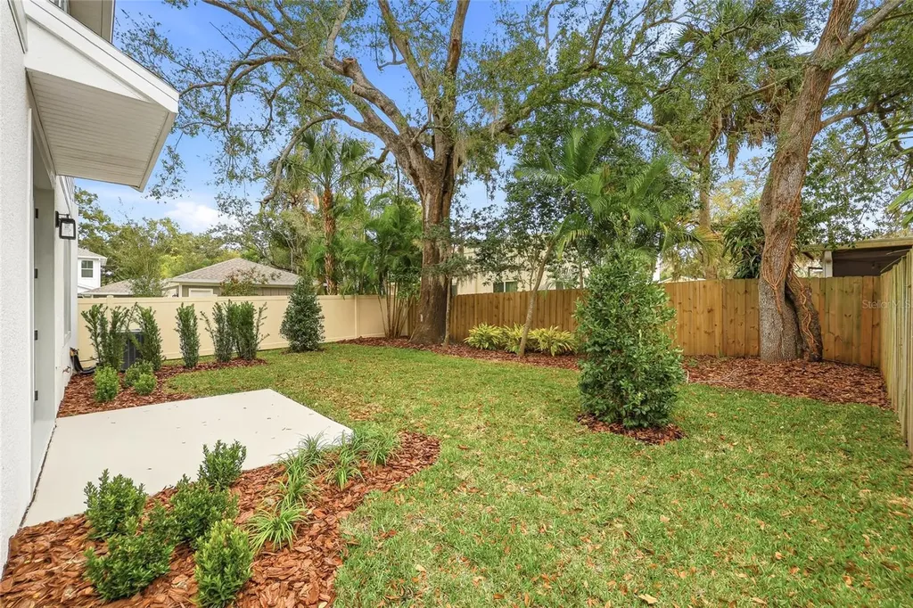 412 W Paris Street Tampa FL 33604