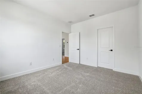 412 W Paris Street Tampa FL 33604
