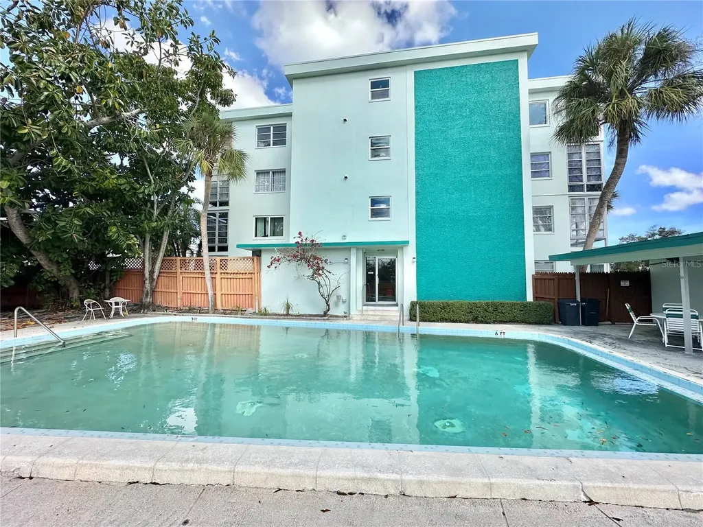 100 Waverly Way Clearwater FL 33756