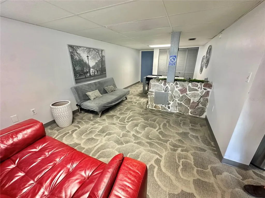100 Waverly Way Clearwater FL 33756