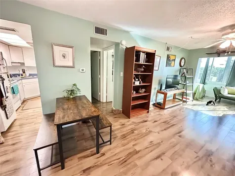 100 Waverly Way Clearwater FL 33756